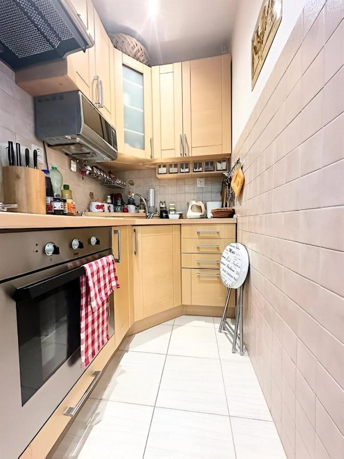 Blue Apartment In City Center, Best Location Bratislava Exteriör bild